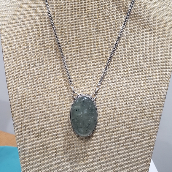 Handmade Unisex Prehnite 925 Silver Pendant Neckla - Picture 12 of 13